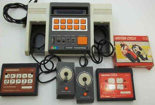 Soundic Programmable Game Console + 2X Game Cartridges (Supersportif PC-501, Motorcycle PC-502)