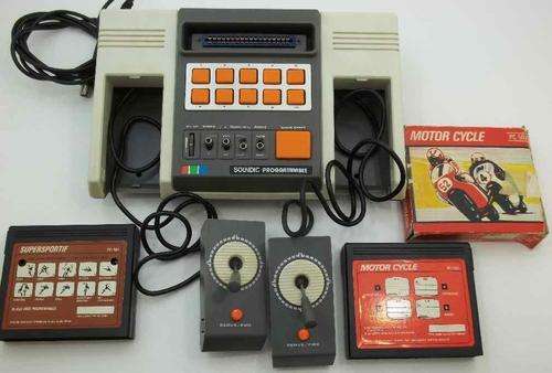 Soundic Programmable Game Console + 2X Game Cartridges (Supersportif PC-501, Motorcycle PC-502)