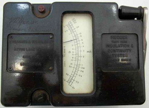 Vintage Bakelite Megger Insulation & Continuity Tester - Evershed & Vignoles (Untested)