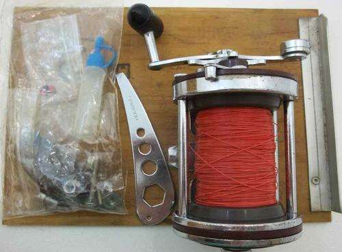 Vintage Penn Squidder/Shoulder No 140 Fishing Reel - Beautiful Condition In Original Box + Spares!!!