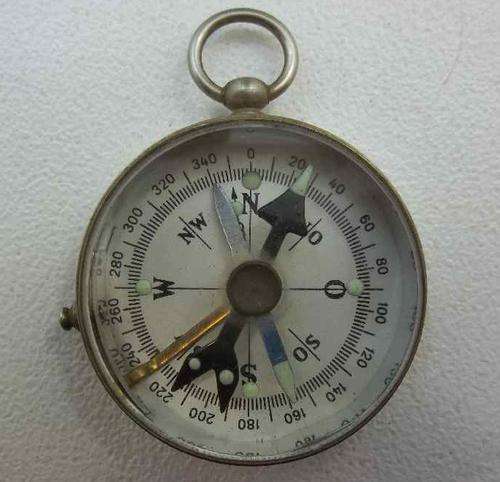 Lovely Vintage Small Compass - 4cm/1cm