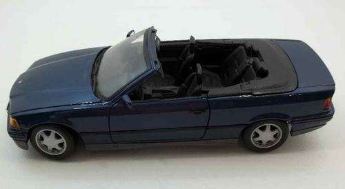 Maisto BMW 325i Convertible (1993) 1/18 Model Car - No Box