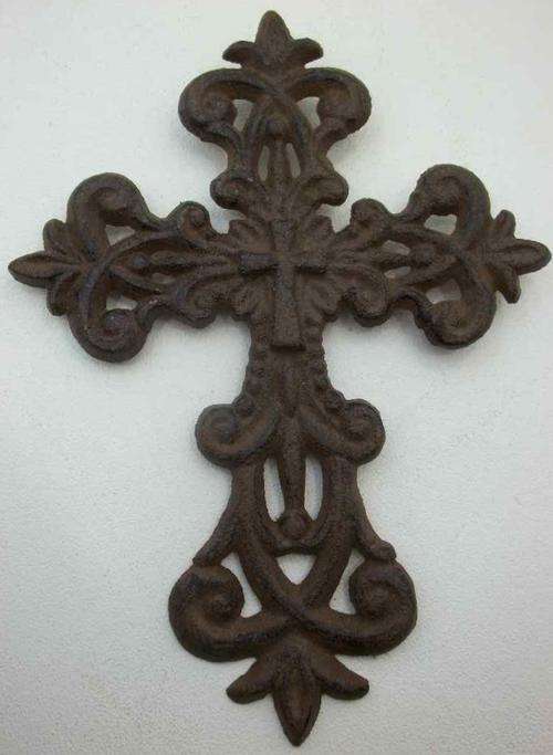 Striking Vintage Iron Cross - 23,5cm/17,5cm