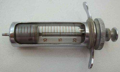 Vintage HSW Ultra-Asept Metal & Glass Re-Usable 20ml Syringe, Made In Germany - Length 19cm