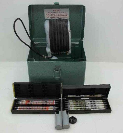 Drager Bellows Gas Detector Pump With Diffusion Tubes - Very Good Condition