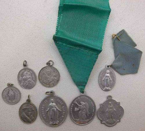 8X Vintage Catholic Saint Medallions