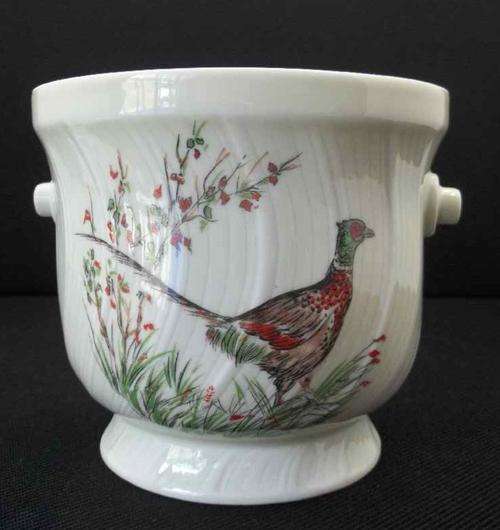 B & Co Limoges France (L Bernadaud  & Co) Vase Dated 1900-1979 - 11,5cm/12,5cm