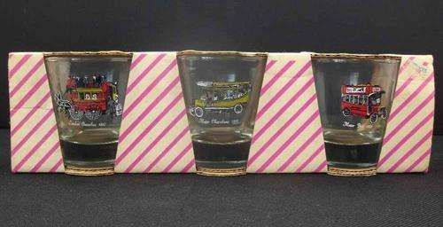 Beautiful Vintage Car Tumbler Set, Boxed