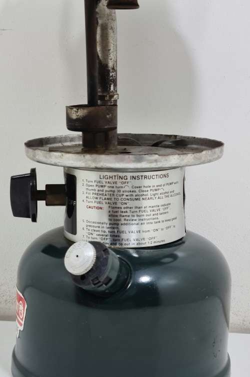 Coleman Kerosene Lamp, Model 214A700, No Glass!