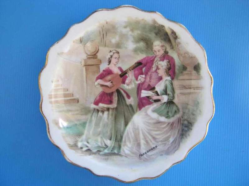 "Fragonard" Plate - Royal Standard Fine Bone China, England - Diameter 11,5cm