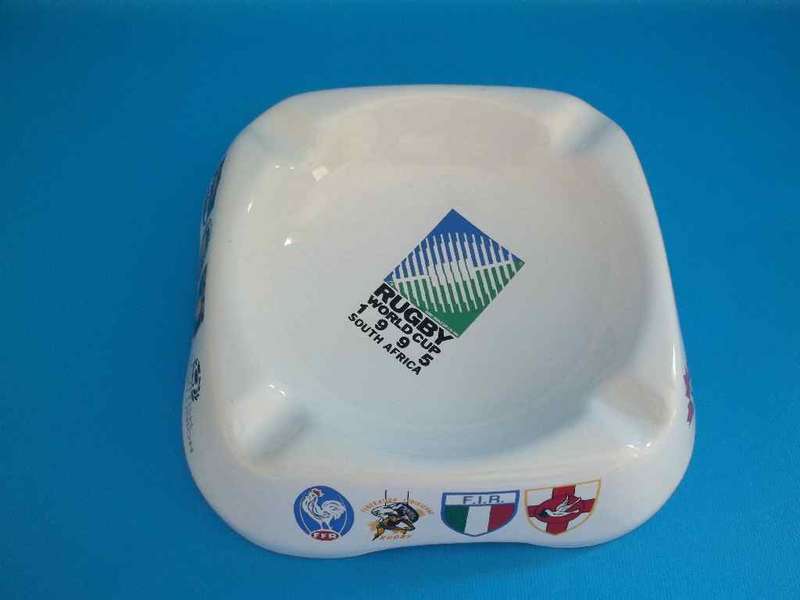 Stunning Rugby World Cup 1995 Ashtray - 16,5cm/16,5cm