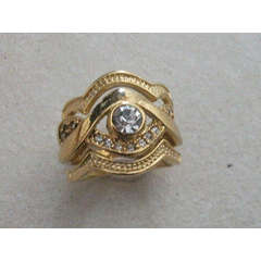 NEW GOLD FUSION 3 PIECE RING WITH BEAUTIFUL SIMULATED DIAM ADDED SIZE 17mm (size 7)