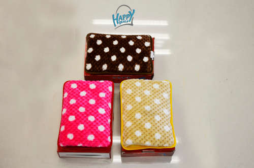 POLKA DOTTED ELECTRIC HAND WARMER
