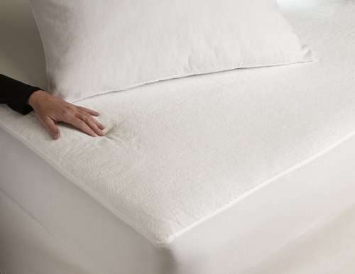 MATTHEM MATTRESS PROTECTOR (QUEEN)