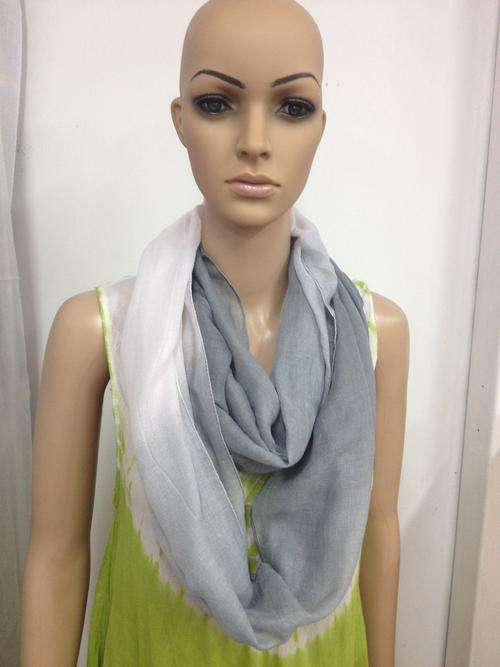 K & Q scarf -round scarf