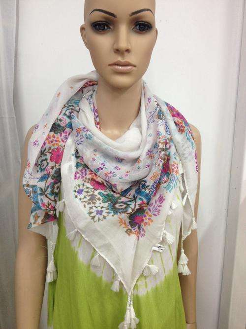 K & Q scarf -square scarf