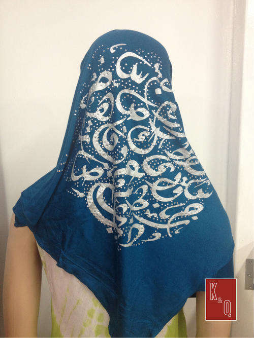 K & Q scarf -pin free scarf