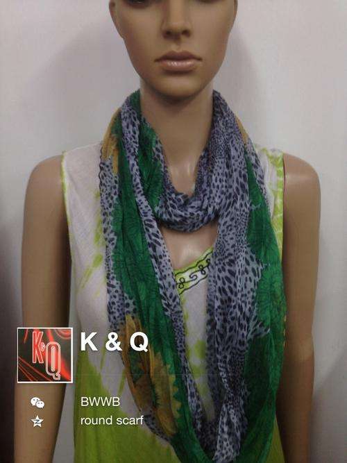 K & Q scarf -round scarf