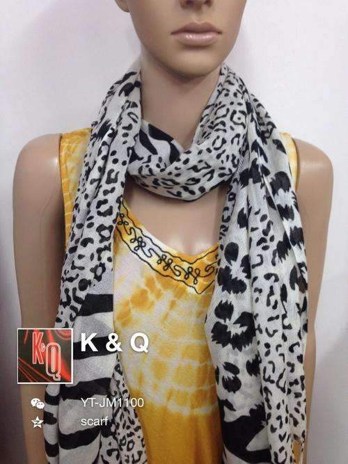 K & Q scarf -pashmina