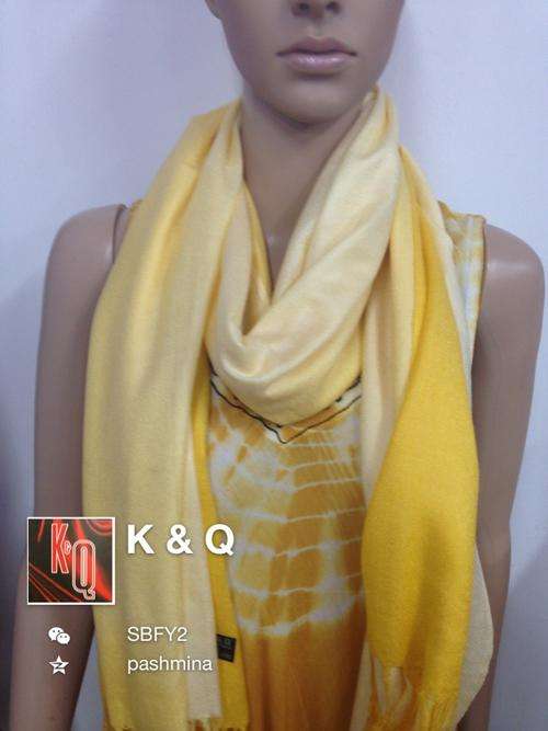 K & Q scarf -pashmina