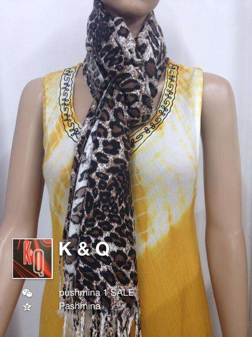 K & Q scarf -pashmina