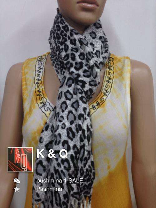 K & Q scarf -pashmina