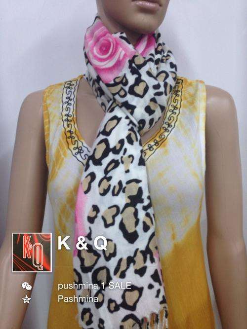 K & Q scarf -pashmina
