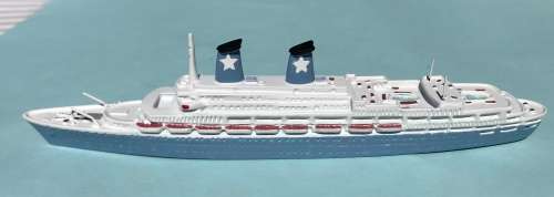 Hein Muck `Achille Lauro` resin model 1 in 1250 scale Ref No 391