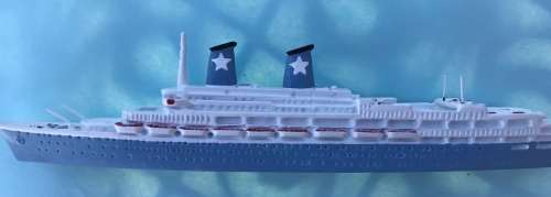 Hein Muck `Achille Lauro` resin model 1 in 1250 scale Ref No 391