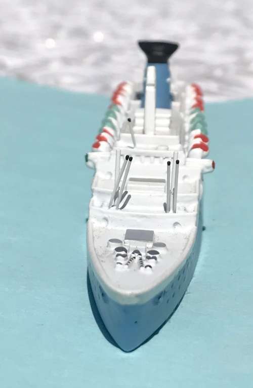 Hein Muck `Angelina Lauro` resin model 1 in 1250 scale Ref No 294