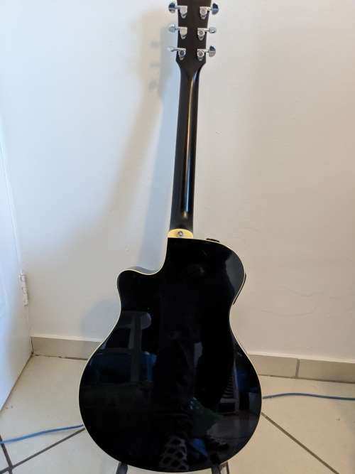 Yamaha APX steel string electro-acoustic guitar black