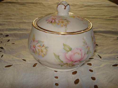 Queen Anne sugar bowl