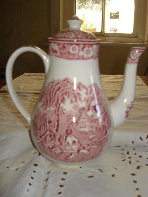 Rural England coffee pot