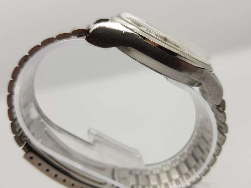 NO RESERVE! Beautiful Seiko Vintage mens watch (Great condition)