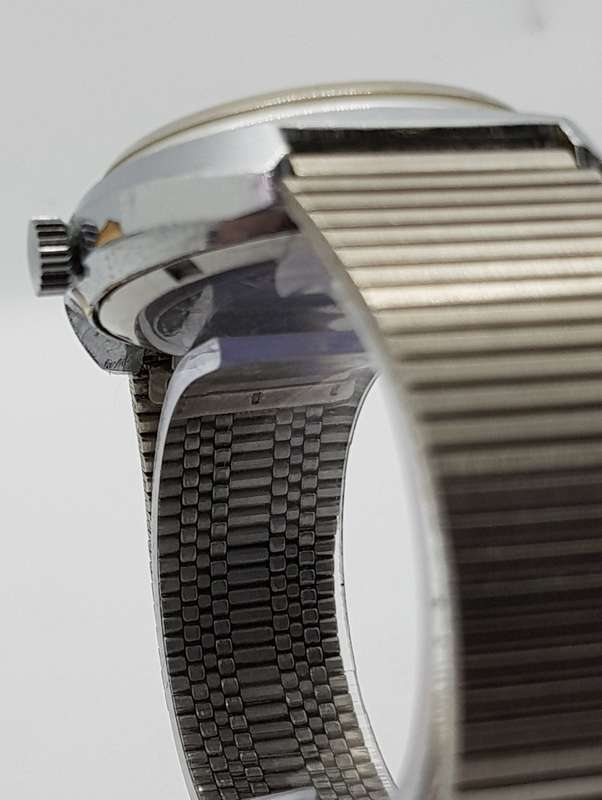 NO RESERVE!!! AWESOMELY RETRO Vintage men's watch