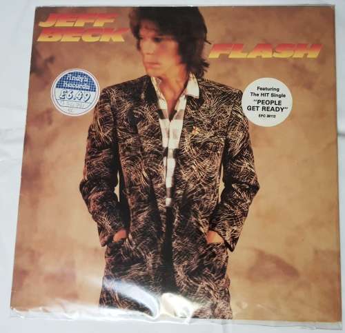 LP,JEFF BECK,FLASH,Record:VG(hairlines,sound is fine),Cover:VG+,Label:Epic,CAT:EPC26112,Press:UK