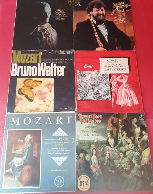 LP,Mozert selcetion of vinyl records,ungraded, sold as a lot,30 records