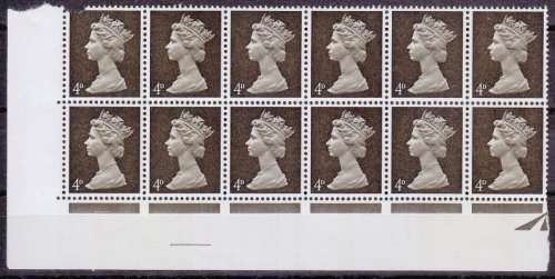 QEII, MNH 12 Stamps Block,Uneven border from the top left side