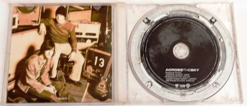 CD, Across the sky - VG