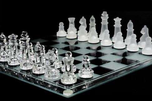 GLASS CHESS SET- frosted & clear pieces**Just Arrived** Fantastic Gift