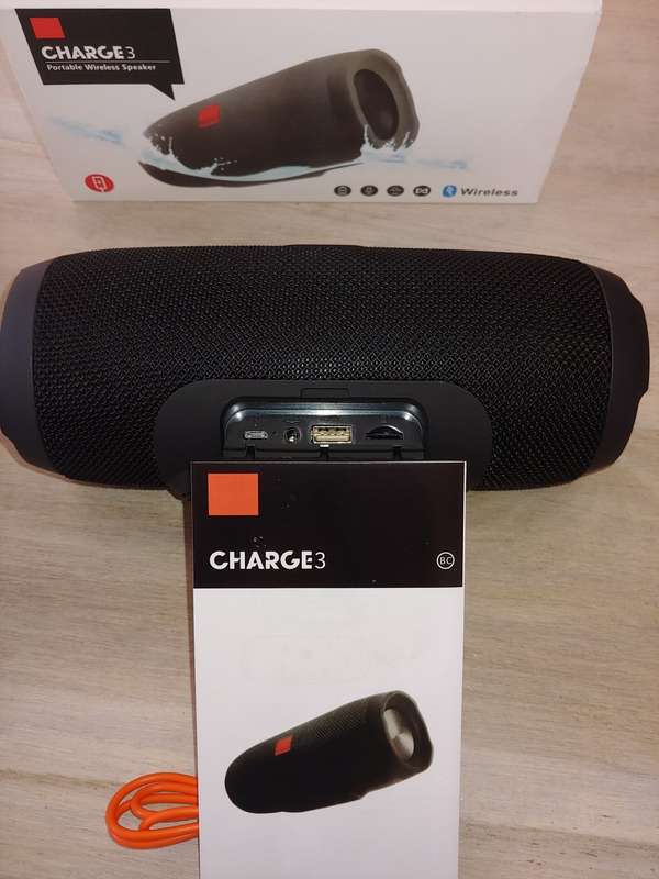 CHARGE 3 Splashproof Portable Bluetooth Speaker, NEW SEALED!!!