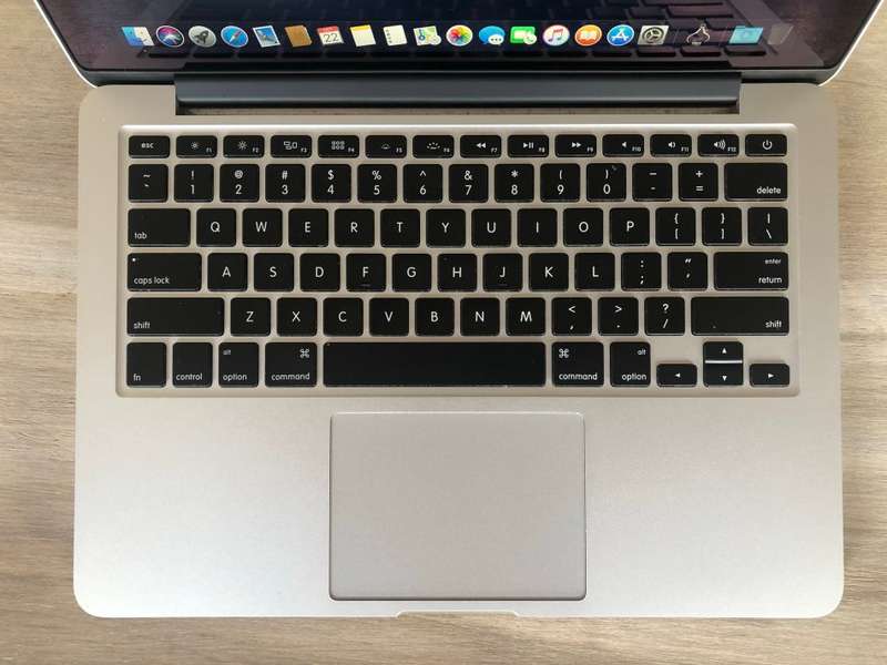 APPLE MACBOOK PRO 2015 13INCH RETINA EXCELLENT CONDITION!!!