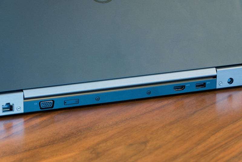 Dell PRECISION DESIGN LAPTOP i7-6820HQ**16GB**512GB M.2 SSD**AMD FIREPRO GRAPHICS!!!