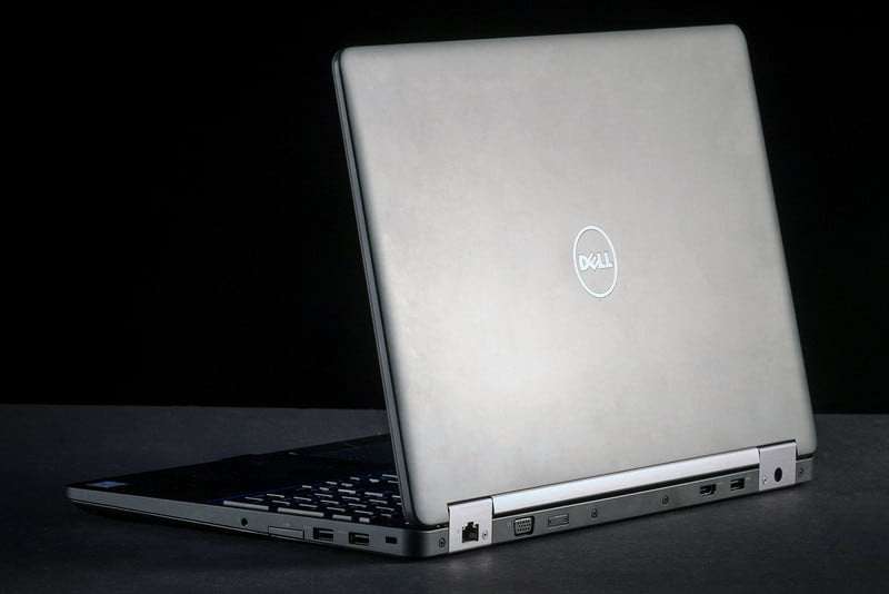 Dell PRECISION DESIGN LAPTOP i7-6820HQ**16GB**512GB M.2 SSD**AMD FIREPRO GRAPHICS!!!