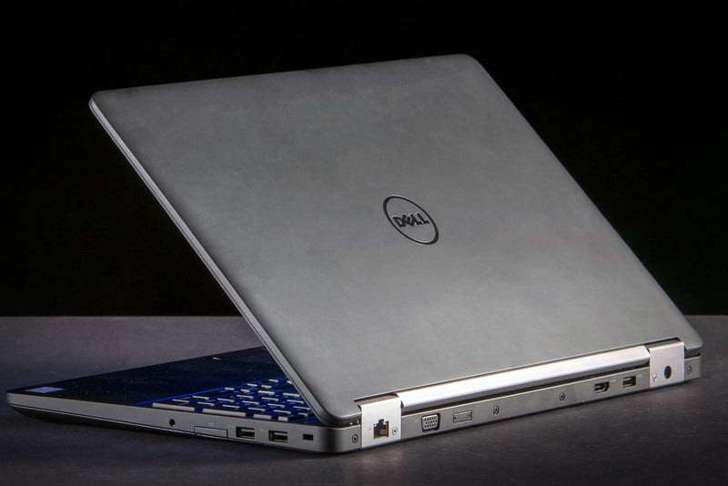 Dell PRECISION DESIGN LAPTOP i7-6820HQ**16GB**512GB M.2 SSD**AMD FIREPRO GRAPHICS!!!
