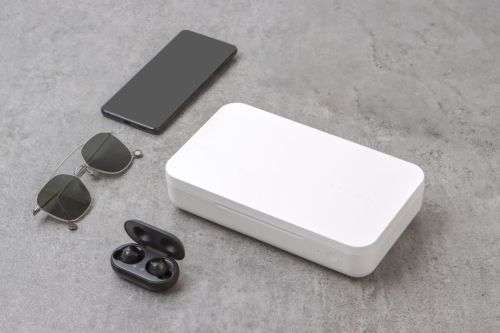 Samsung wireless charger + UV sterilizer