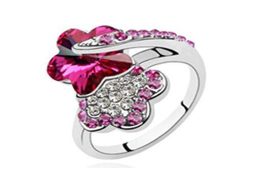 Swarovski elements Flower ring