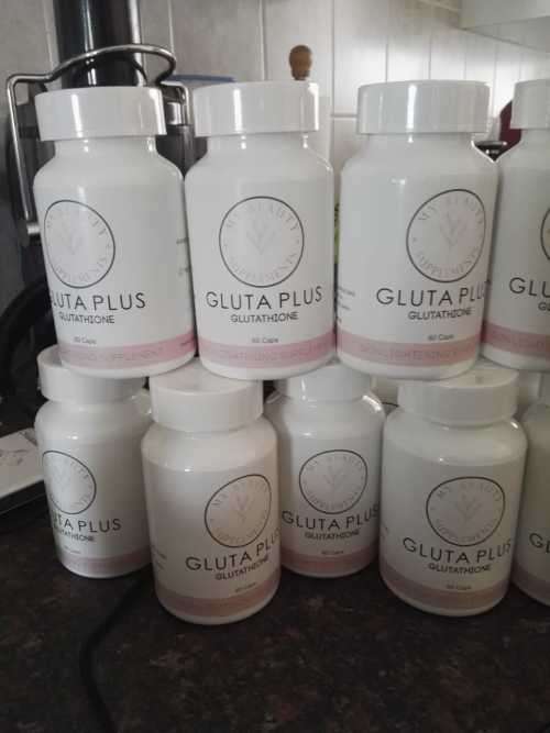 SKIN LIGHTENING GLUTATHIONE 1500MG  (3 BOTTLES,60 CAPSULES PER BOTTLE) also boosts the immune syste
