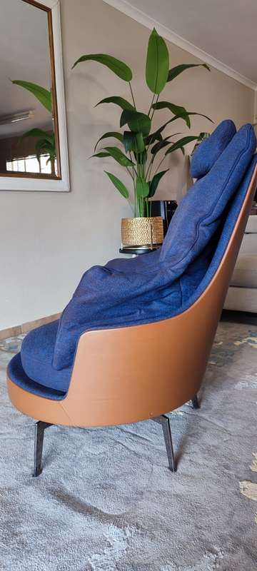 Guscioalto Light Armchair-Bespoke Chair Made in ITALY-