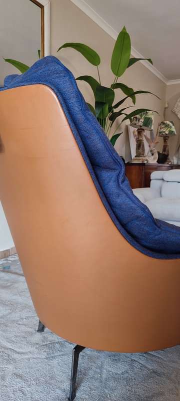 Guscioalto Light Armchair-Bespoke Chair Made in ITALY-